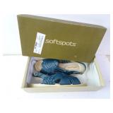 New Softspots Size 9 Blue/Beige Women's Sandals