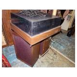 Vintage Ward Turntable with Sylvania Speakers