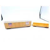 Lot of 2 Union Pacific HO Scale Model Train Cars