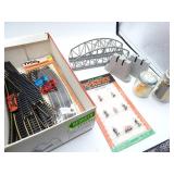 Lot of Assorted Model Railroading Accessories