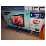 New Samsung 32" LCD TV in Box