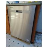 Whirlpool Dishwasher - Buyer responsible for