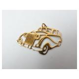 14K Yellow Gold Antique Filigree Car Pendant 0.96