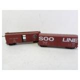 Lot of 2 HO Scale Model Train Box Cars - Soo Line