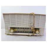 Vintage RCA Victor Filteramic Radio - Untested