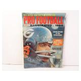 SIGNED Gale Sayers Pro Football 1966 Magazine -
