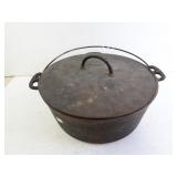Wagner Ware 9A Cast Iron Dutch Oven Round Roaster