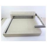 Quartet AccuSafe Paper Cutter