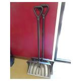 Lot of 2 Snow Shovels