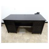 65" Wide Office Desk w/ Drawers