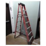 Green Bull 7ft Fiberglass Ladder