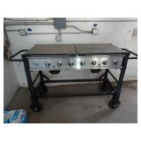 Bakers & Chefs Large 8 Burner Propane Grill on