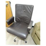 Rolling Office Chair w/ Arm Rests