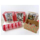 Lot of Christmas Village Houses & Dï¿½cor