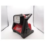 Milwaukee M18 Rover Dual Power Floodlight - Works