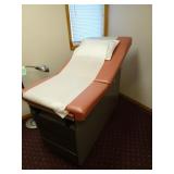 Midmark Ritter 100 Adjustable Exam Table