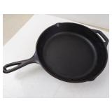 Lodge 11' Cast Iron Skillet