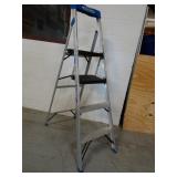 Werner 5.5' Folding Hybred Step Ladder