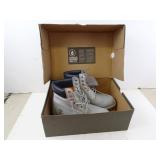 Timberland Size 8M Grey Boots in Box