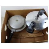 Lot of 2 Pressure Cookers