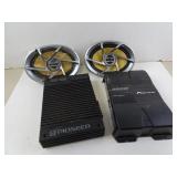 Lot of 2 Power Amplifiers with Pioneer 250w