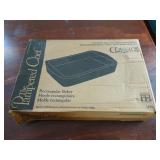 New Pampered Chef Rectangular Baker in Box