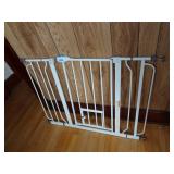 Carlson Adjustable Safety Gate - Mount Still