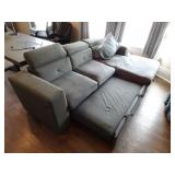 Grey Fabric Sectional Sofa w/ Pull Out Sleeper