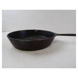 9" 3-Notched Lodge Cast Iron No. 6 Skillet