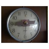Vintage Chevrolet Sun Beam Electric Clock Approx
