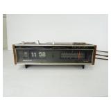 Vintage Flip Clock Radio
