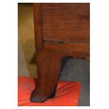 Mahogany Hepplewhite graduated chest