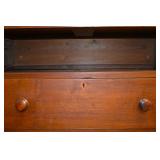 Mahogany Hepplewhite graduated chest