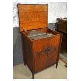 Oak grand Stella crank disc music box