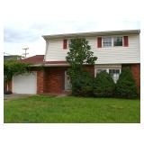 3BR/2.5BA 2-STORY NITRO NEEDS WORK