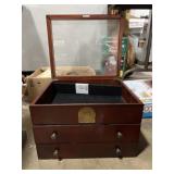 Masterpiece Railways vintage-style display case