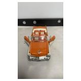 ERTL 1956 ford sun liner scaled 1:18 model car