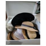 Hat box vintage 5 hats