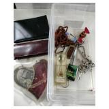 Misc jewelry, glasses, trinkets