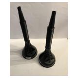 2 Flexible funnels with mesh filters