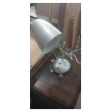Desk lamp