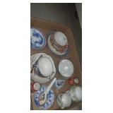 Oriental decrotive dish ware