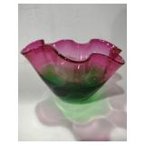 Our glass handkerchief bowl pink and green