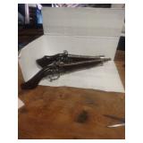 A Pair of Cos Play Cap Guns,nice Replicas