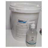 New LARGE 400 Antibacterial Cleaning Wipes &