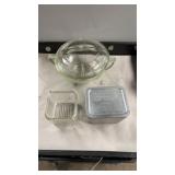 Queen Anne heat resistant bowl with lid, random Queen Anne heat resistant bowl with lid, random