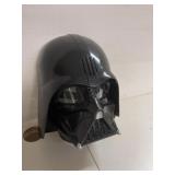 Darth Vader electronic Halloween mask 11x8x5in Darth Vader electronic Halloween mask 11x8x5in