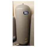 Used Well Mate fiberglass pressure system tank Used Well Mate fiberglass pressure system tank