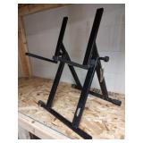 Musicians Friend amplifier stand. As is. Musicians Friend amplifier stand. As is.