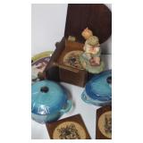 Vintage piano coaster set & Goebel 1996 figurine Vintage piano coaster set & Goebel 1996 figurine